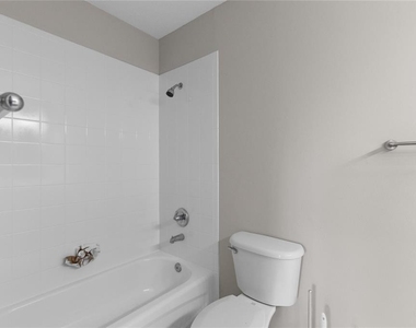 522 Villa Del Sol Circle - Photo Thumbnail 11