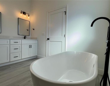 11591 Sw 59th Terrace - Photo Thumbnail 14