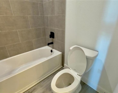 11591 Sw 59th Terrace - Photo Thumbnail 20