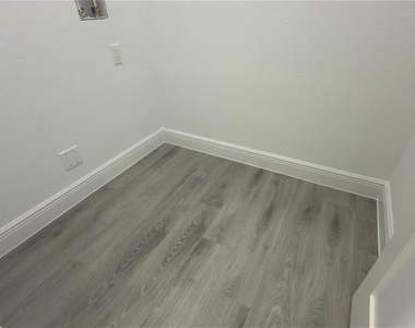 11591 Sw 59th Terrace - Photo Thumbnail 28