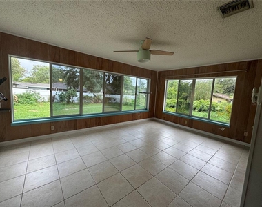 1079 Seminole Street - Photo Thumbnail 2