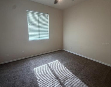 4916 Cape Hatteras Drive - Photo Thumbnail 16
