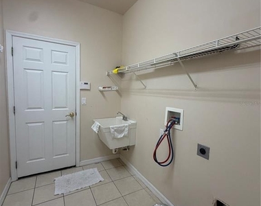 4916 Cape Hatteras Drive - Photo Thumbnail 15