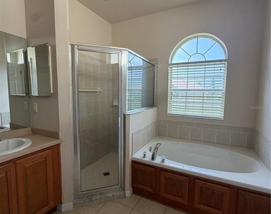 4916 Cape Hatteras Drive - Photo Thumbnail 12