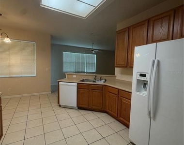 4916 Cape Hatteras Drive - Photo Thumbnail 8