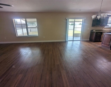 1628 Strthmore Circle - Photo Thumbnail 24