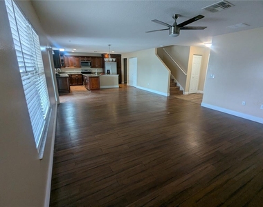 1628 Strthmore Circle - Photo Thumbnail 29
