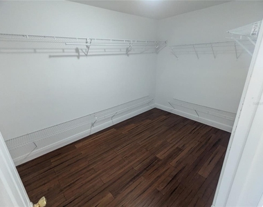 1628 Strthmore Circle - Photo Thumbnail 11