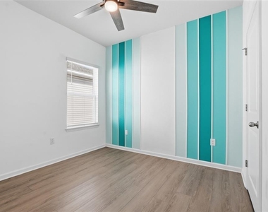 1210 Whispering Lane - Photo Thumbnail 29