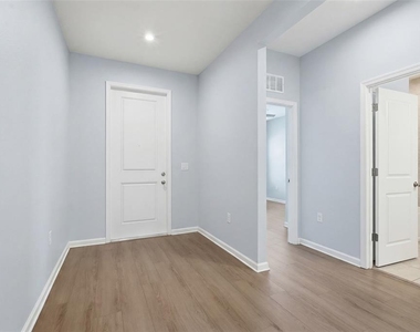 1210 Whispering Lane - Photo Thumbnail 13