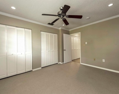 110 N Tremain Street - Photo Thumbnail 13