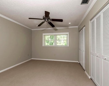 110 N Tremain Street - Photo Thumbnail 12