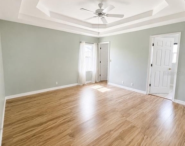 30 Fenwick Lane - Photo Thumbnail 5
