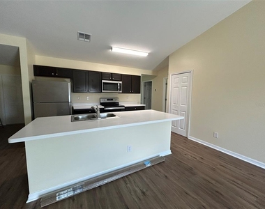 22480 La Guardia Avenue - Photo Thumbnail 6