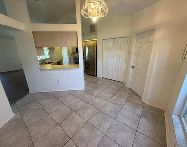 4054 Allure Lane - Photo Thumbnail 6