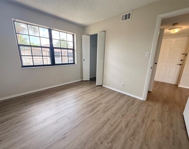 19505 Quesada Avenue - Photo Thumbnail 14