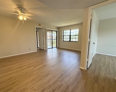19505 Quesada Avenue - Photo Thumbnail 2