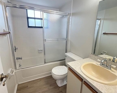19505 Quesada Avenue - Photo Thumbnail 16