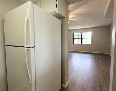 19505 Quesada Avenue - Photo Thumbnail 6