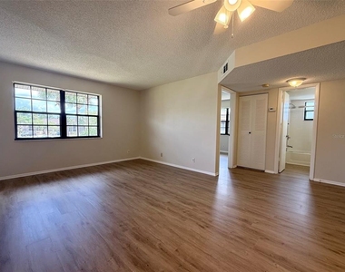 19505 Quesada Avenue - Photo Thumbnail 3