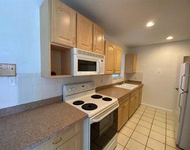 6268 Freemont Street - Photo Thumbnail 1