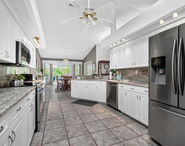 1112 Muscovie Court - Photo Thumbnail 8