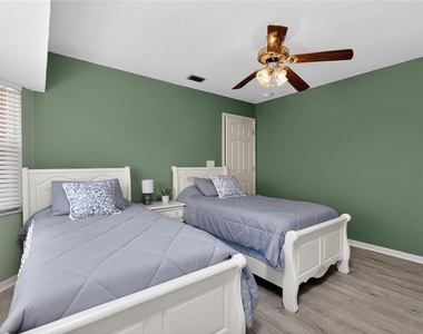 1112 Muscovie Court - Photo Thumbnail 23