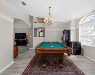1112 Muscovie Court - Photo Thumbnail 7