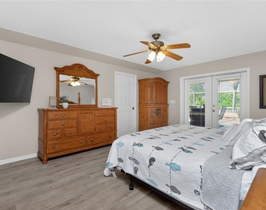 1112 Muscovie Court - Photo Thumbnail 16