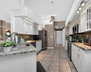 1112 Muscovie Court - Photo Thumbnail 10