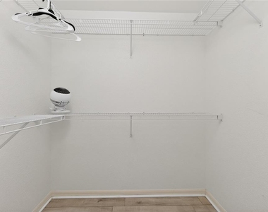 1112 Muscovie Court - Photo Thumbnail 26