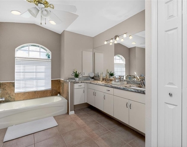 1112 Muscovie Court - Photo Thumbnail 19