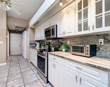 1112 Muscovie Court - Photo Thumbnail 11
