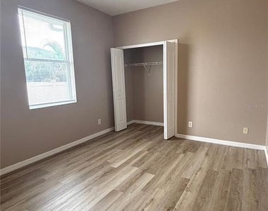 3074 Brampton Terrace - Photo Thumbnail 8