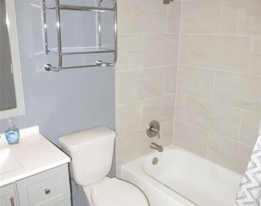 23029 Alabaster Avenue - Photo Thumbnail 9