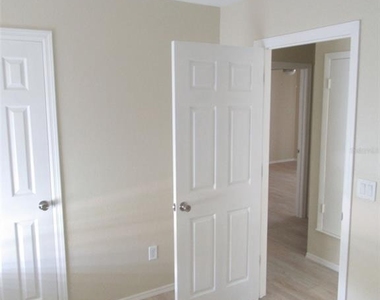 23029 Alabaster Avenue - Photo Thumbnail 12