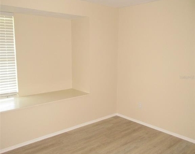 23029 Alabaster Avenue - Photo Thumbnail 6