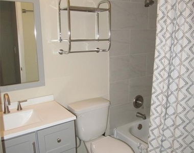 23029 Alabaster Avenue - Photo Thumbnail 13
