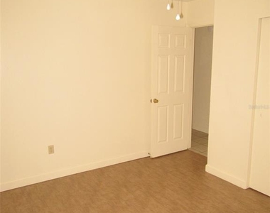 23023 Foote Avenue - Photo Thumbnail 14
