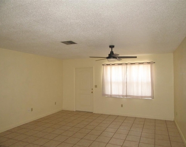 23023 Foote Avenue - Photo Thumbnail 2