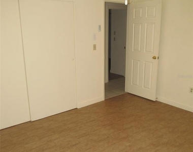 23023 Foote Avenue - Photo Thumbnail 8