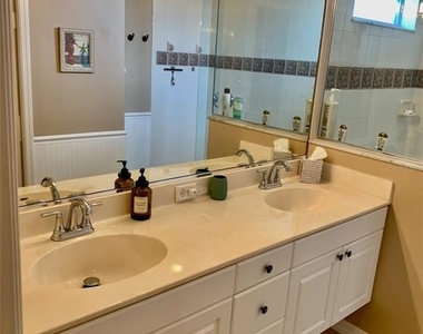 2775 Royal Palm Drive - Photo Thumbnail 25