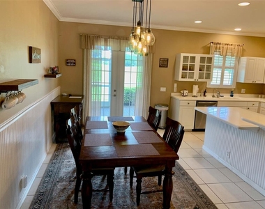 2775 Royal Palm Drive - Photo Thumbnail 15