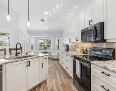 5530 Almar Drive - Photo Thumbnail 5