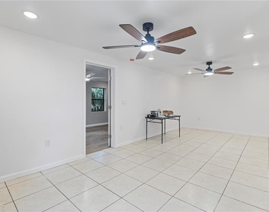 23094 Central Avenue - Photo Thumbnail 4
