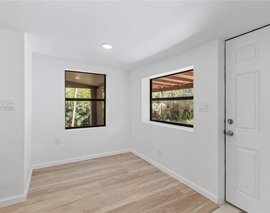 23094 Central Avenue - Photo Thumbnail 3