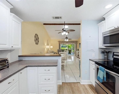 3663 Longmeadow - Photo Thumbnail 10