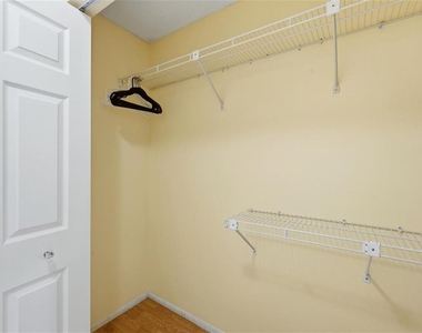 3663 Longmeadow - Photo Thumbnail 17