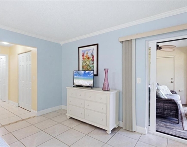 3663 Longmeadow - Photo Thumbnail 13