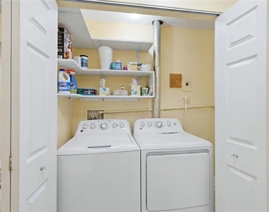 3663 Longmeadow - Photo Thumbnail 23